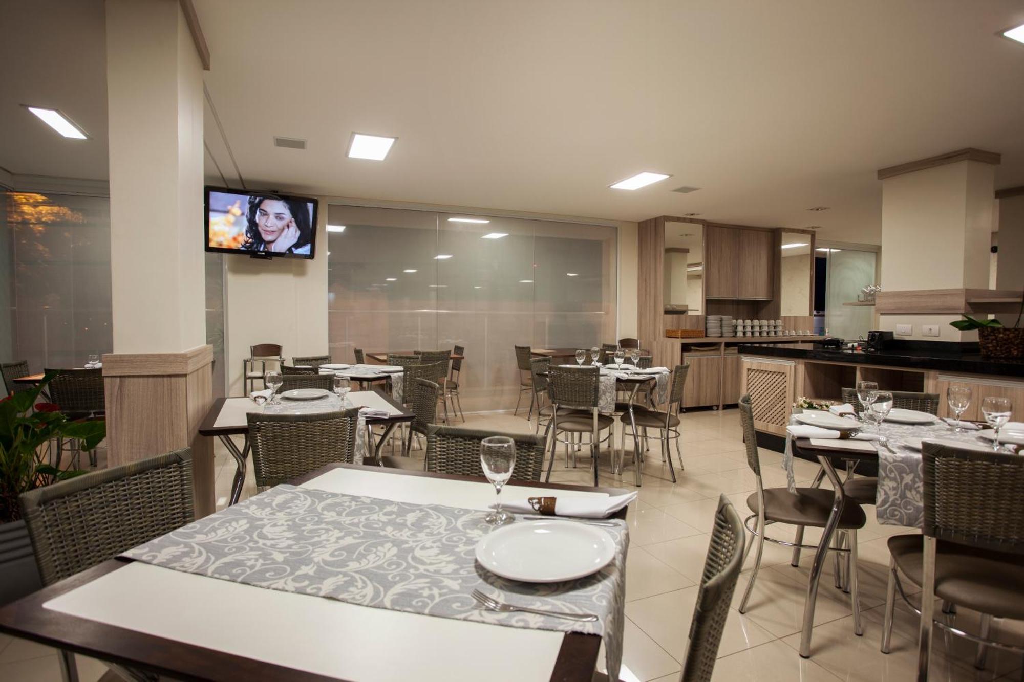 Estoril Hotel Marília Kültér fotó