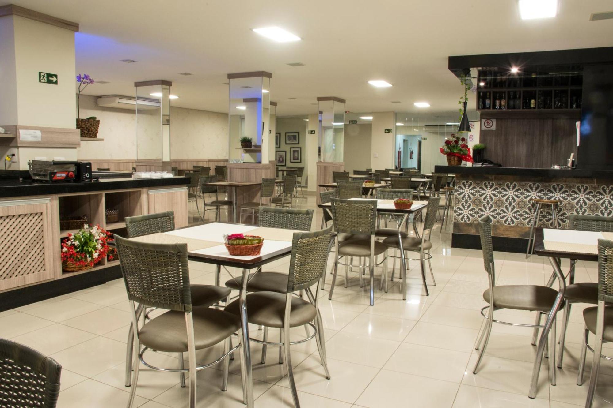 Estoril Hotel Marília Kültér fotó