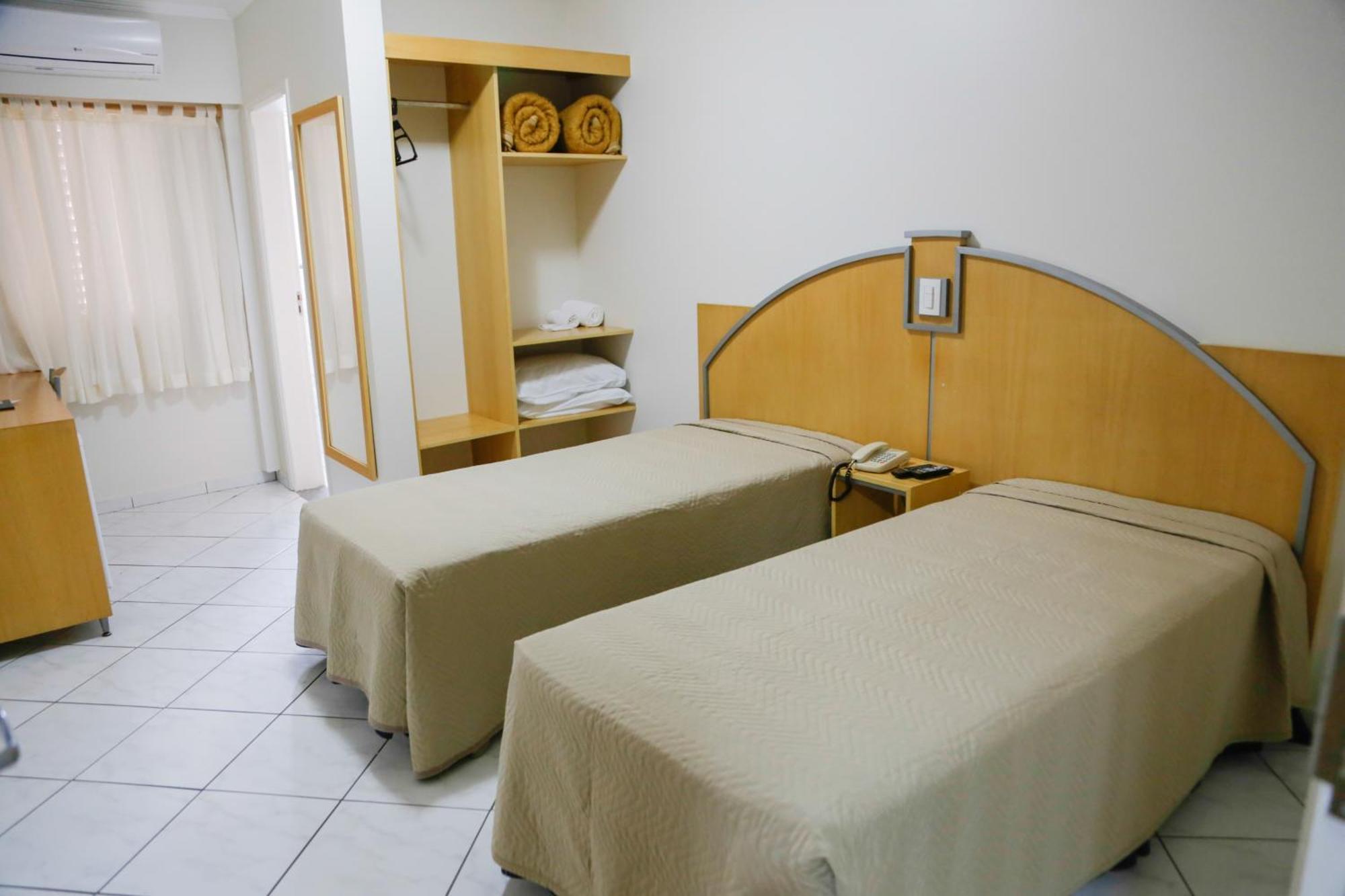 Estoril Hotel Marília Szoba fotó