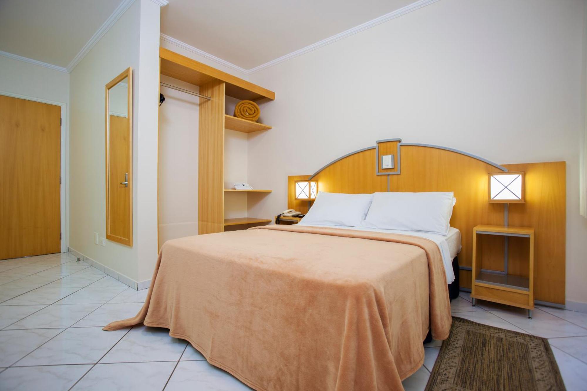 Estoril Hotel Marília Kültér fotó