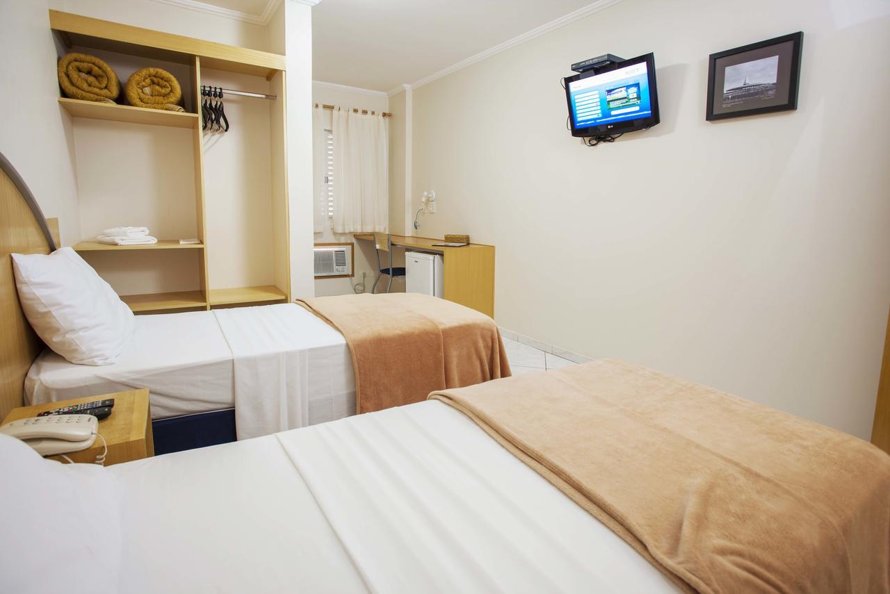 Estoril Hotel Marília Kültér fotó